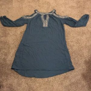 🔴 Sweet NWT Cold Shoulder Dress 🔴